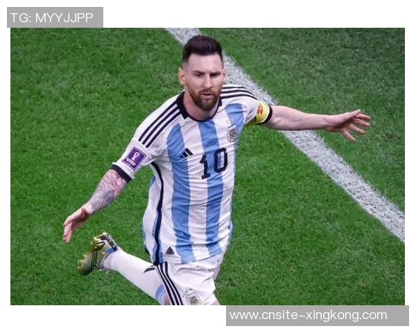 梅西射门击中横梁后麦卡利斯特破门助阿根廷领先1-0