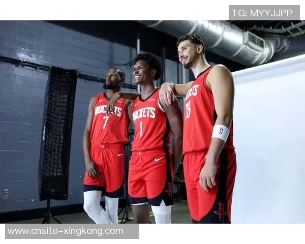 美媒评新赛季季前实力榜雷霆掘金尼克斯位列前三火箭第五湖人第七引关注