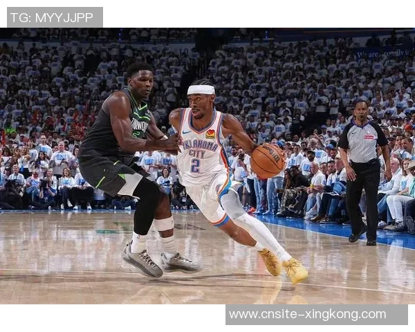 爱德华兹上半场表现亮眼15投6中三分球命中率不佳但仍斩获17分 爱德华兹上半场表现亮眼15投6中三分球命中率不佳但仍斩获17分