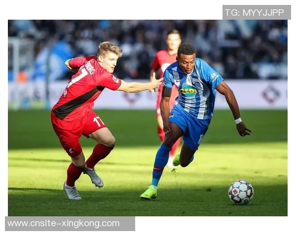 多特蒙德关注沙尔克年轻中前卫埃尔法乌齐引发挖角传闻 多特蒙德关注沙尔克年轻中前卫埃尔法乌齐引发挖角传闻