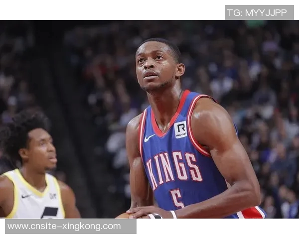 福克斯高效表现砍下26分5板3助罚球命中率惊人助球队取胜 福克斯高效表现砍下26分5板3助罚球命中率惊人助球队取胜